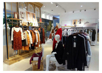 2018年散貨服裝店進(jìn)貨技巧 把握市場趨勢與批發(fā)策略